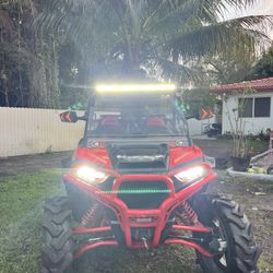 2017 Polariz RZR 1000 With a new set of tires