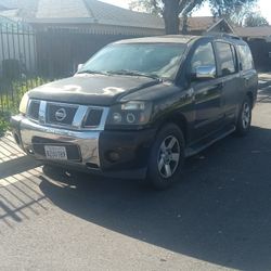 2004 Nissan Armada