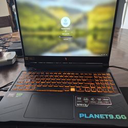 Acer Nitro V16 (RTX 4060, 8845HS, 32GB DDR5-5600) 