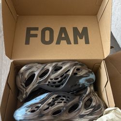 Adidas Foam Size M4