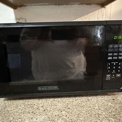 1100 Watts Microwave 