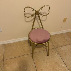 Kid Vanity Chair