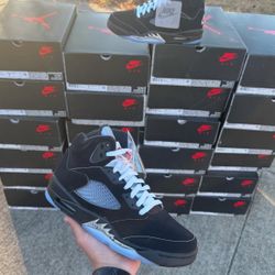 Jordan 5’s Metallic 