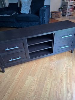 Tv stand with 4 drawers