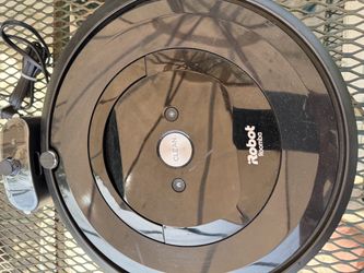 IROBOT ROOMBA E5 SERIES VACCUM GOOD CONDITION $50