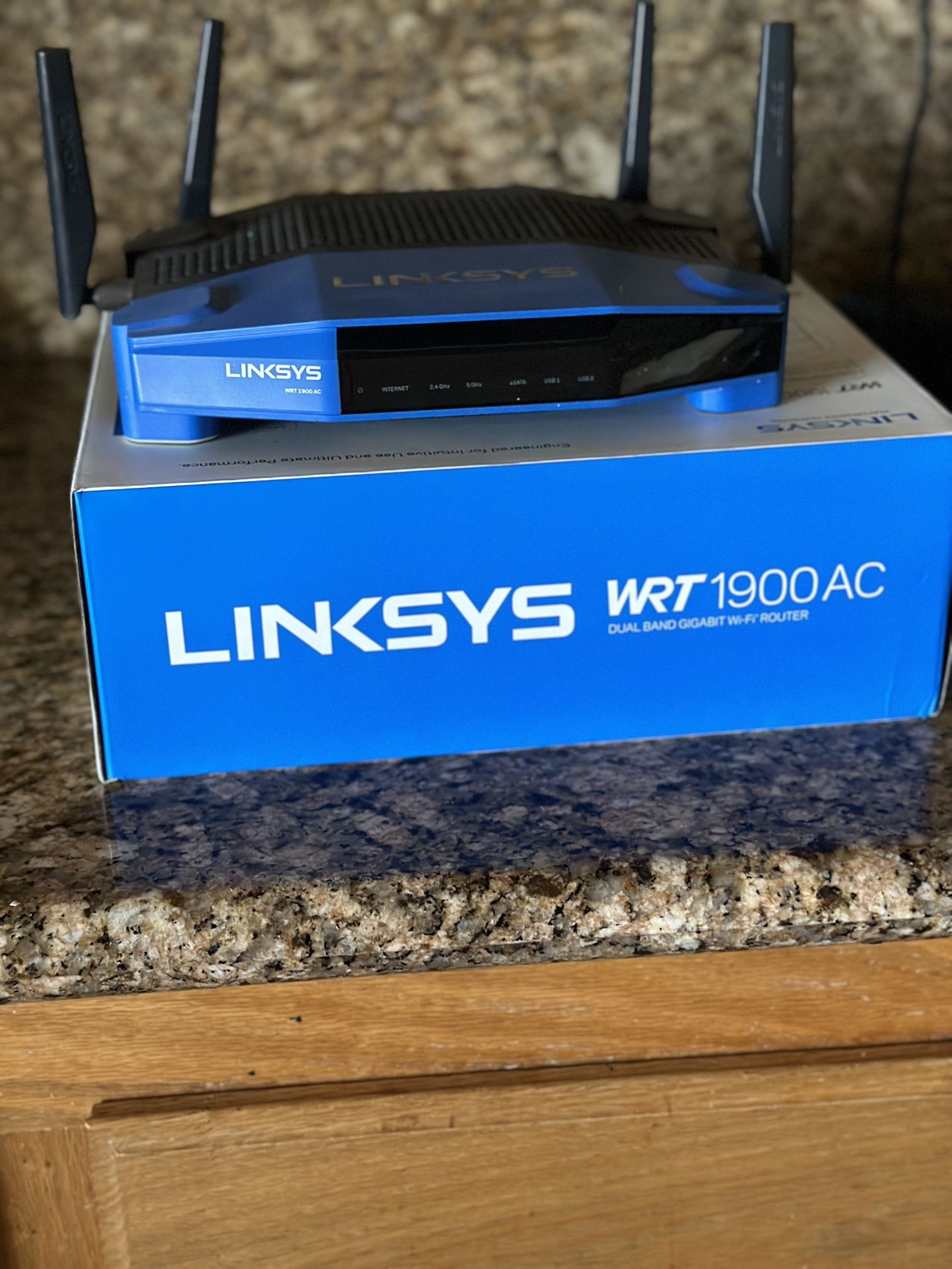 Linksys WRT1900AC Wireless Router