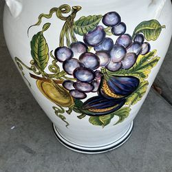 Round Vase With very elegant classic artwork on it $25
