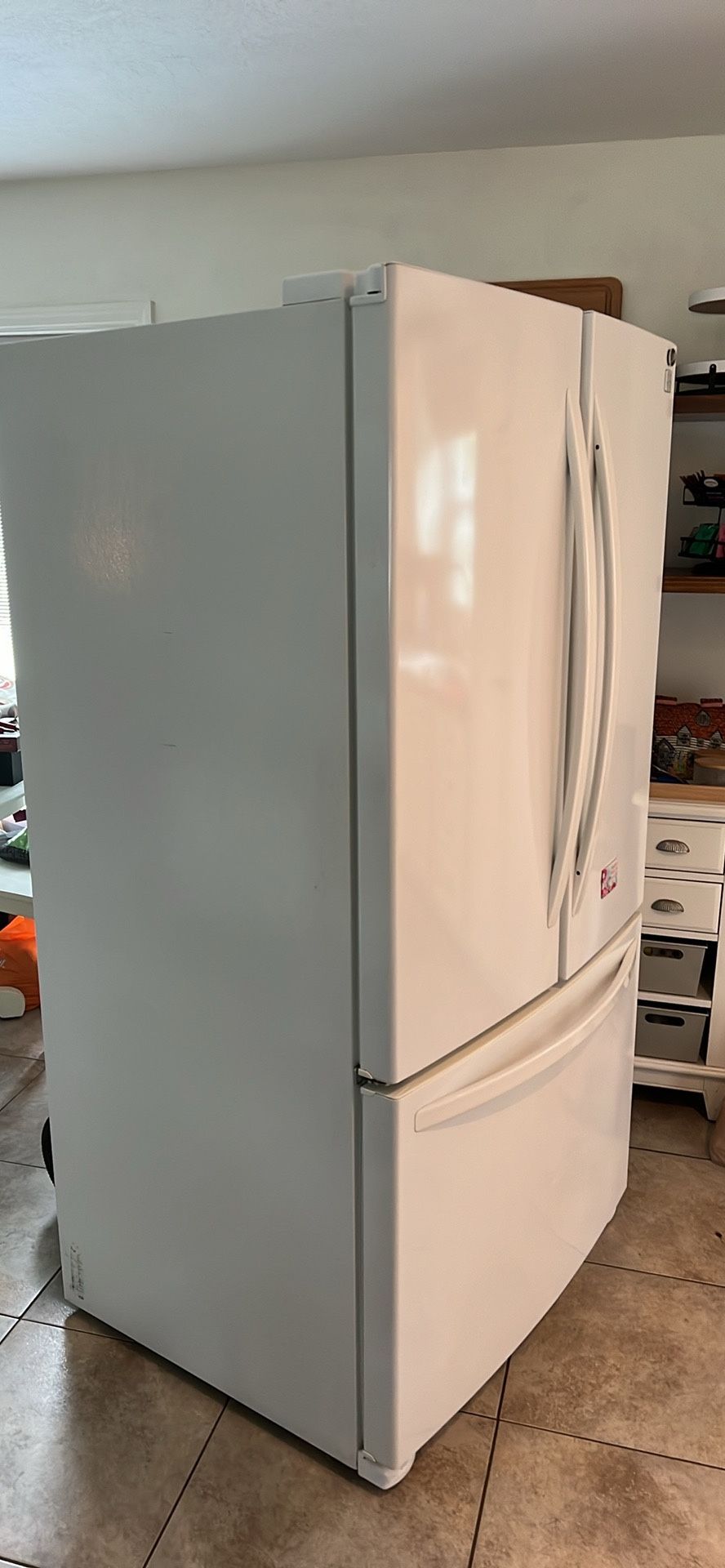 Kenmore Refrigerator 