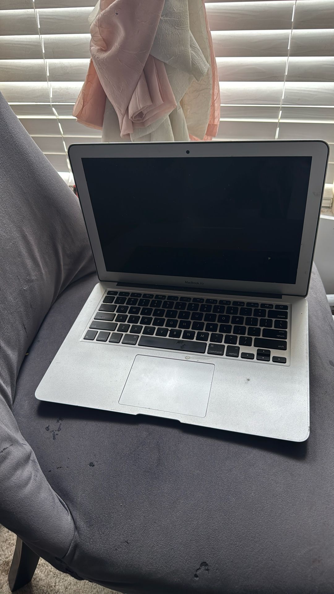 Mac Book Air Model A1466