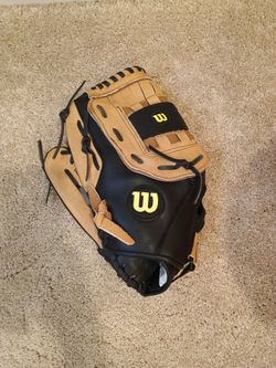 Wilson baseball mitt/13"/baseball