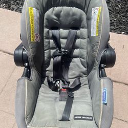 Graco Car Seat And Carrier 