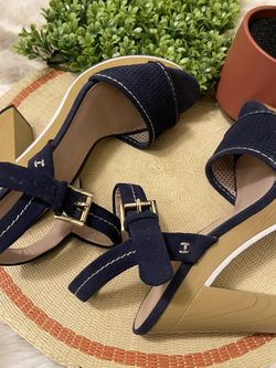 Tommy Hilfiger comfortable weslee heeled sandals