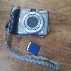 CANON POWERSHOT A710 IS DIGITAL CAMERA 2.7" LCD IMAGE STABILIZER 6X OPTICAL ZOOM 7.1 MEGAPIXELES W/ SD CARD TESTED WORKING 