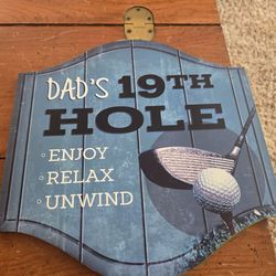 Wooden golf wall decor