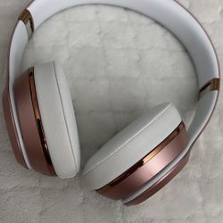 Beats Solo 3 Wireless 🎧