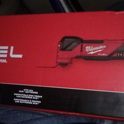 Milwaukee Oscillating Multi-Tool