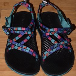 Chaco Youth Size 3 Sandals 