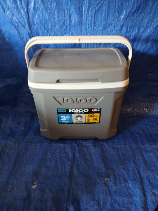 Ice Chest Cooler
