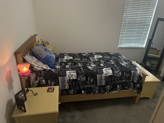 Ethan Allen Bed, Side Tables And End Of Bed Bench