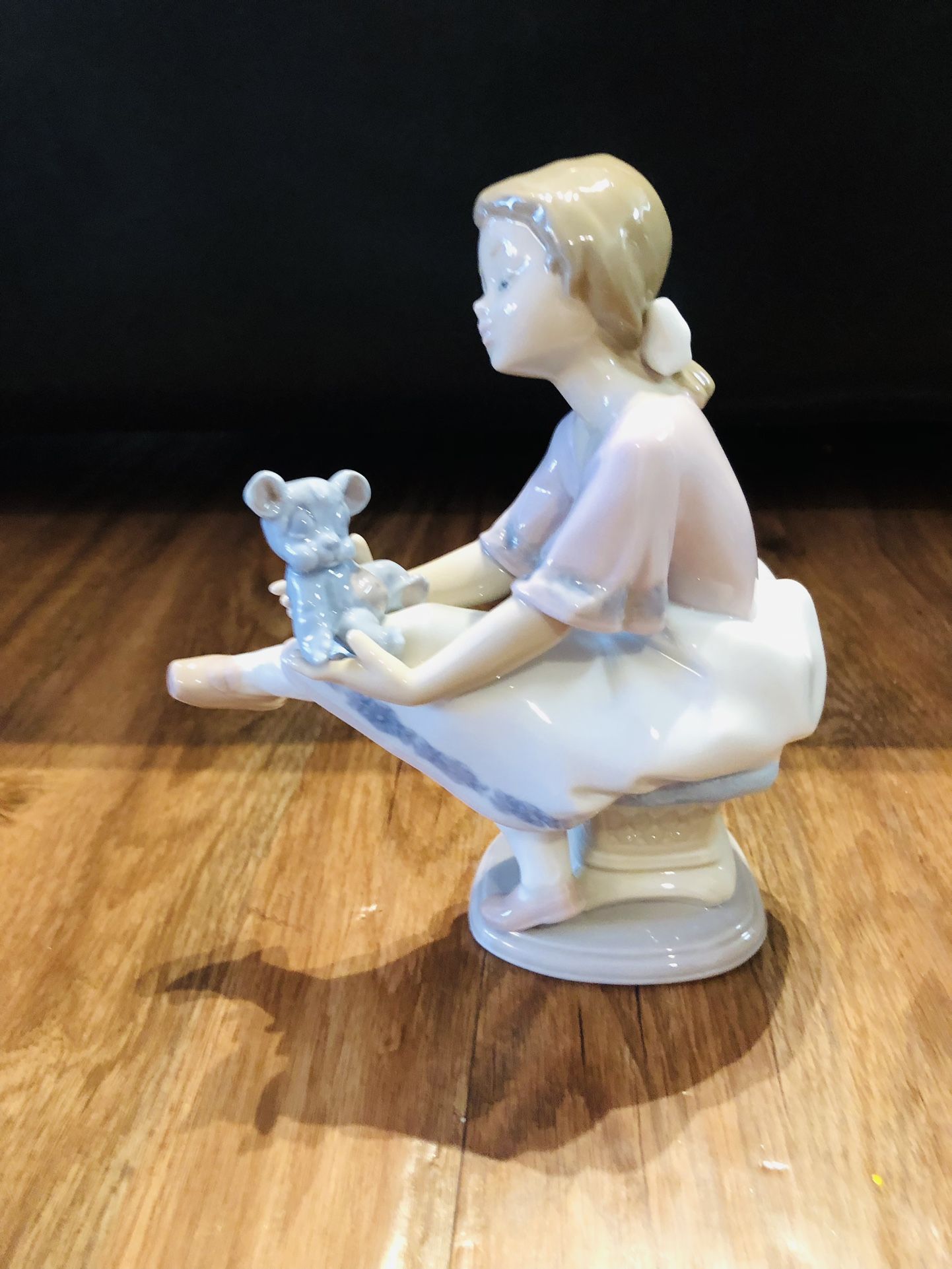 Lladro "Best Friend" Figurine #7620 - Girl with Teddy Bear – Spain