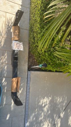 Brand new never used still in packaging receiver hitch for a 2024 through 25 Jeep grand Cherokee L or four by E