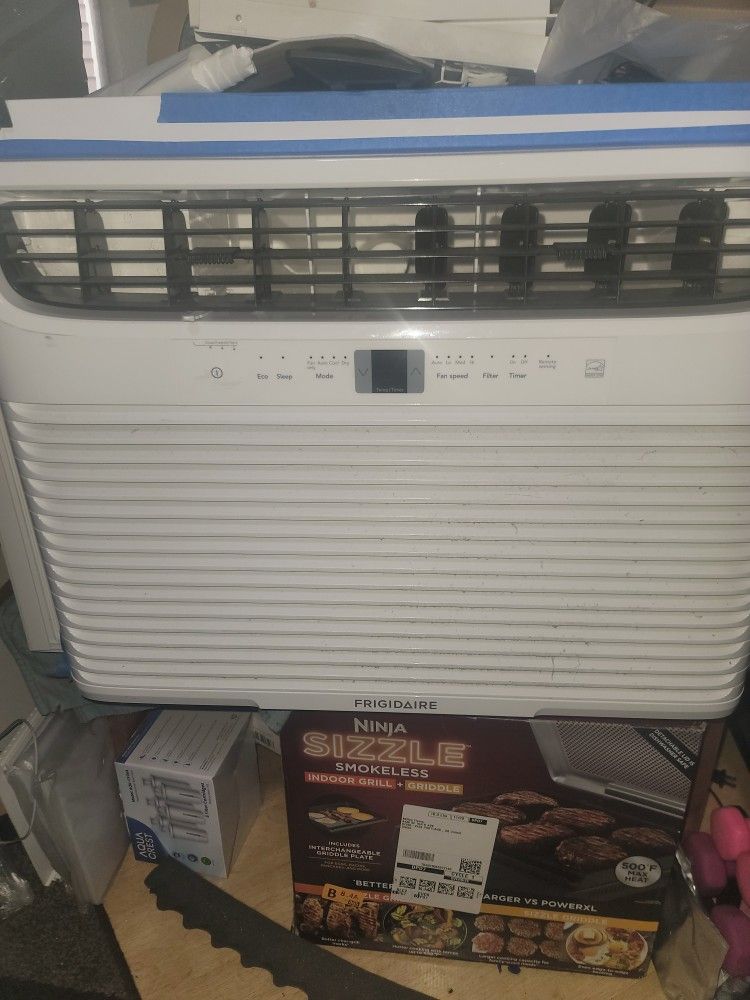 Frigidaire 15000 BTU Window AC
