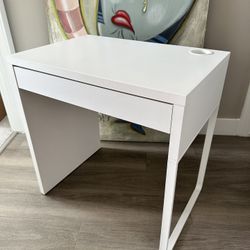 IKEA MICKE White Desk 