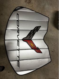 C8 2020-2026 CORVETTE CUSTOM-FIT ACCORDION STYLE SUNSHADE WITH LOGO