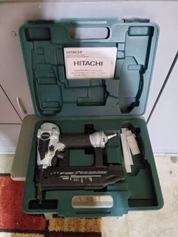 Hitachi NT50AE2 18GA Brad Nailer with Case
