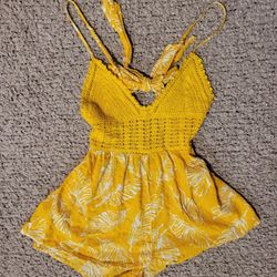 WOMENS SHEIN ROMPER YELLOW FLOWER PRINT SIZE S 
