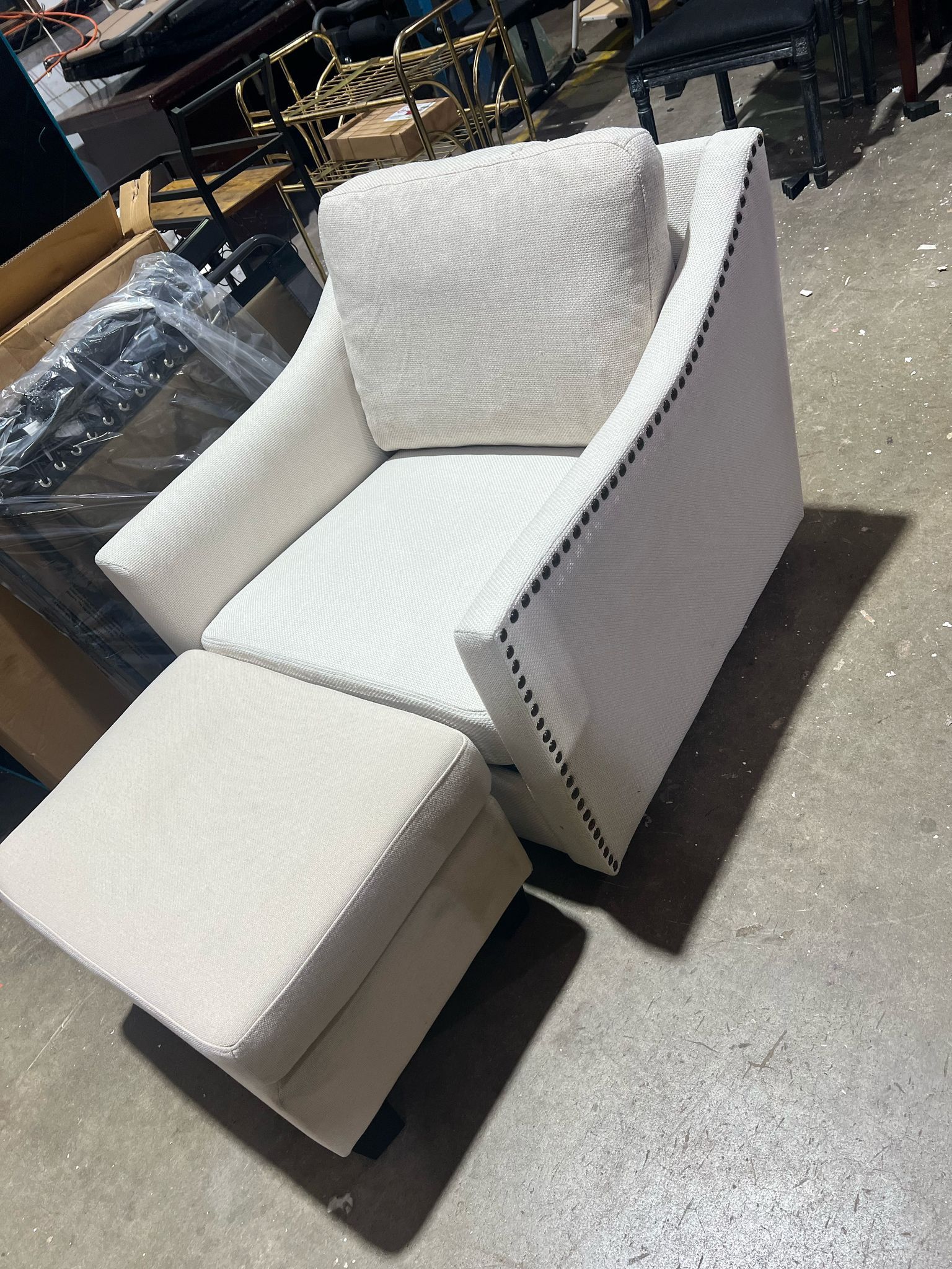 New(With Mismatch Ottoman)Swivel Accent Chair Oversized Arm Chair with Chenille Fabric Comfy Reading Barrel Chair Modern Living Room Chair with Thick