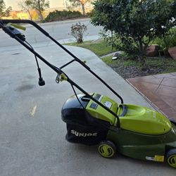 Sun Joe MJ401E Electric Lawn Mower – 14" 12-Amp – Lightweight & Easy Storage