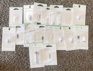Cricut Blade & Accessory Bundle – 17 Packs