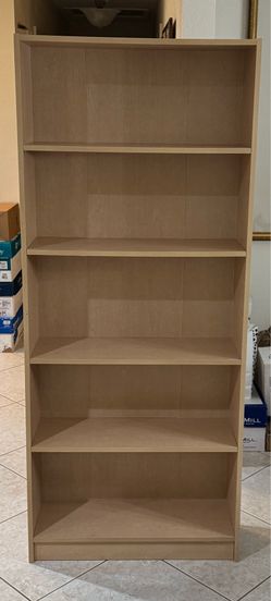 3 Bookshelves