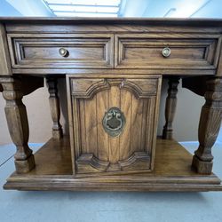 Thomasville Buffet Table 