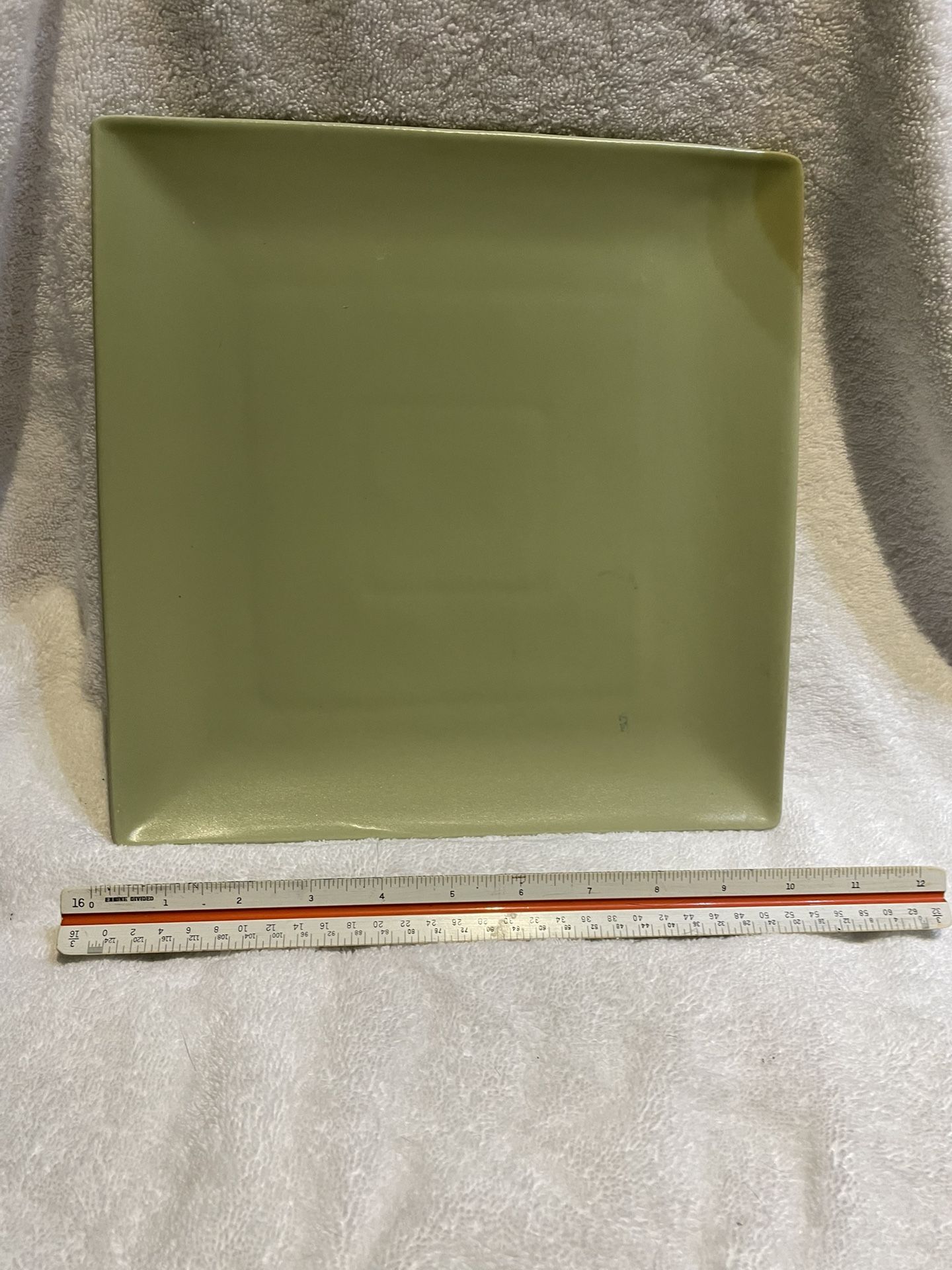 Snack Plate (lot 35)