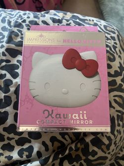 Hello Kitty Mirror