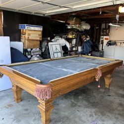 9ft Pool Table ( Free Delivery & Set Up ) 