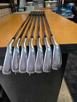 Mizuno Men's JPX 921 Hot Metal Irons Set 4 thru PW