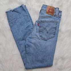 Levi's Straight Leg Wedgie Denim Jeans
Size 25