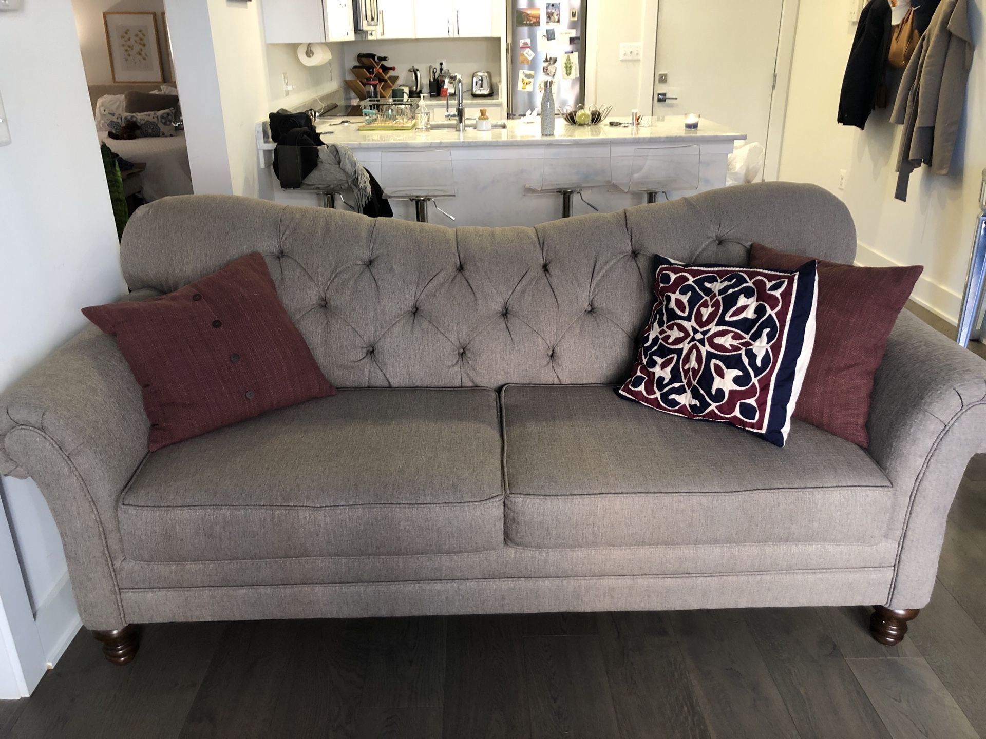 Modern Grey Couch Set (Large + Chaise Lounge)