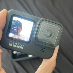 Gopro 9 Black NEW  WITH ACCESSORIES 
