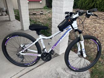 LIV Tempt 2 Women’s Mountain Bike 