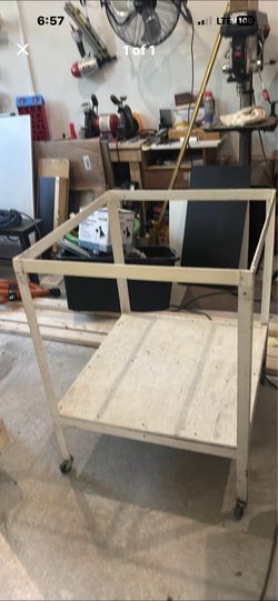 Free steel workbench frame
