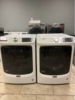 Maytag front load washer & Maytag front load gas dryer set