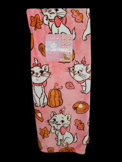 The Aristocats "Marie " Throw 50x70in  - Cutie Pie
