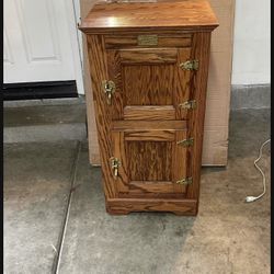 Vintage Ice Box By Belwoods boks Co. 