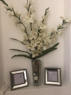 Crystal vase arrangement