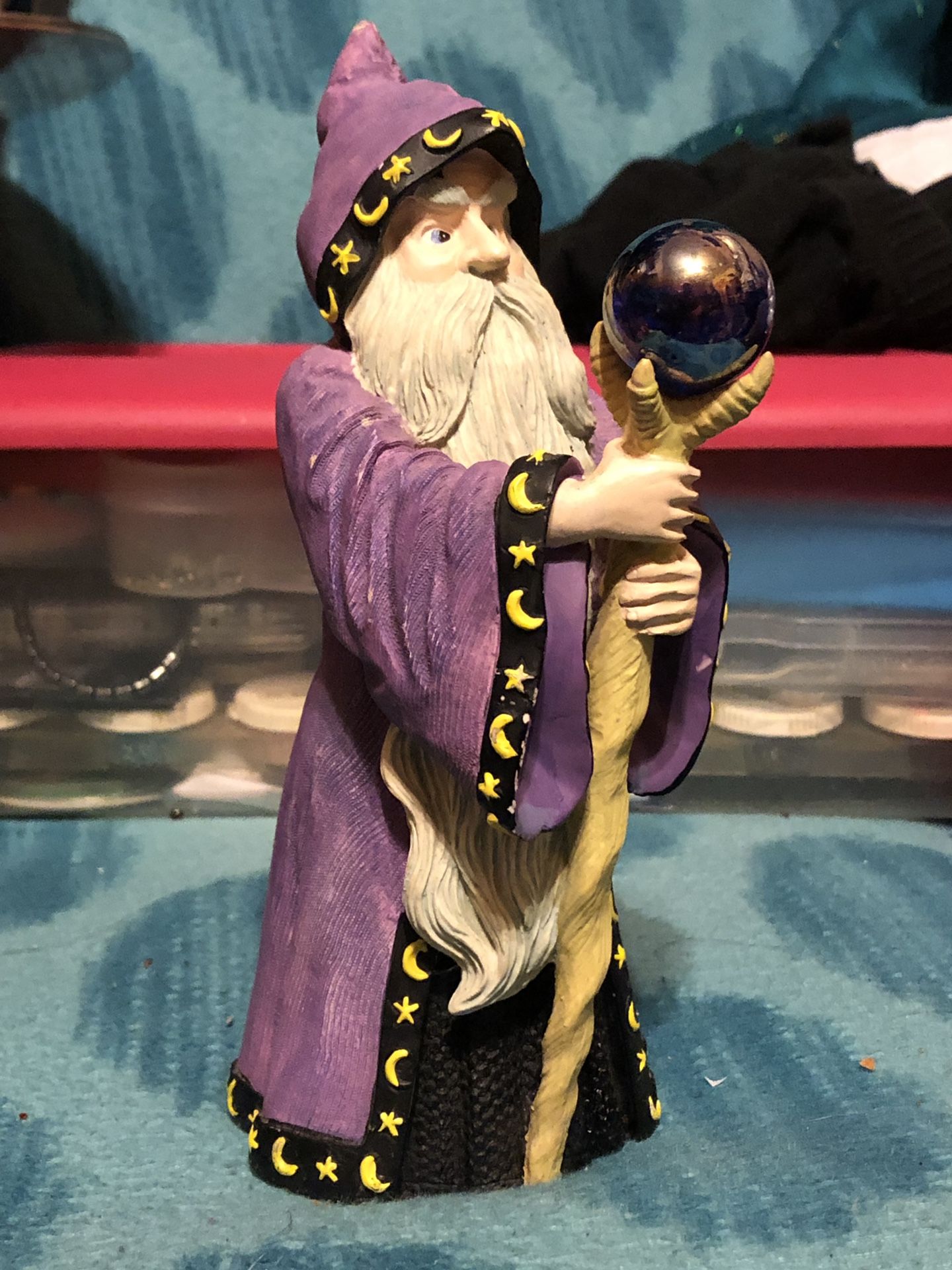 Wizard statue from The Fantasy Of Glenwillow #14136 RUSS BERRIE and Co.
