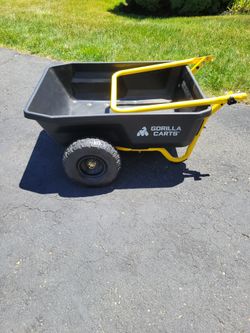Gorilla Carts GCR 4 Poly Dump Cart Wheel Barrow